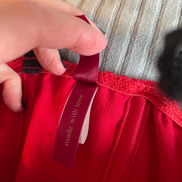 Red black satin lace corset lingerie top - Picture 5 of 6